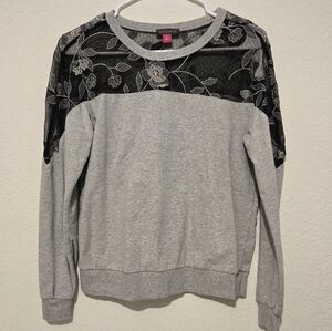 Vincent Camuto Sweater